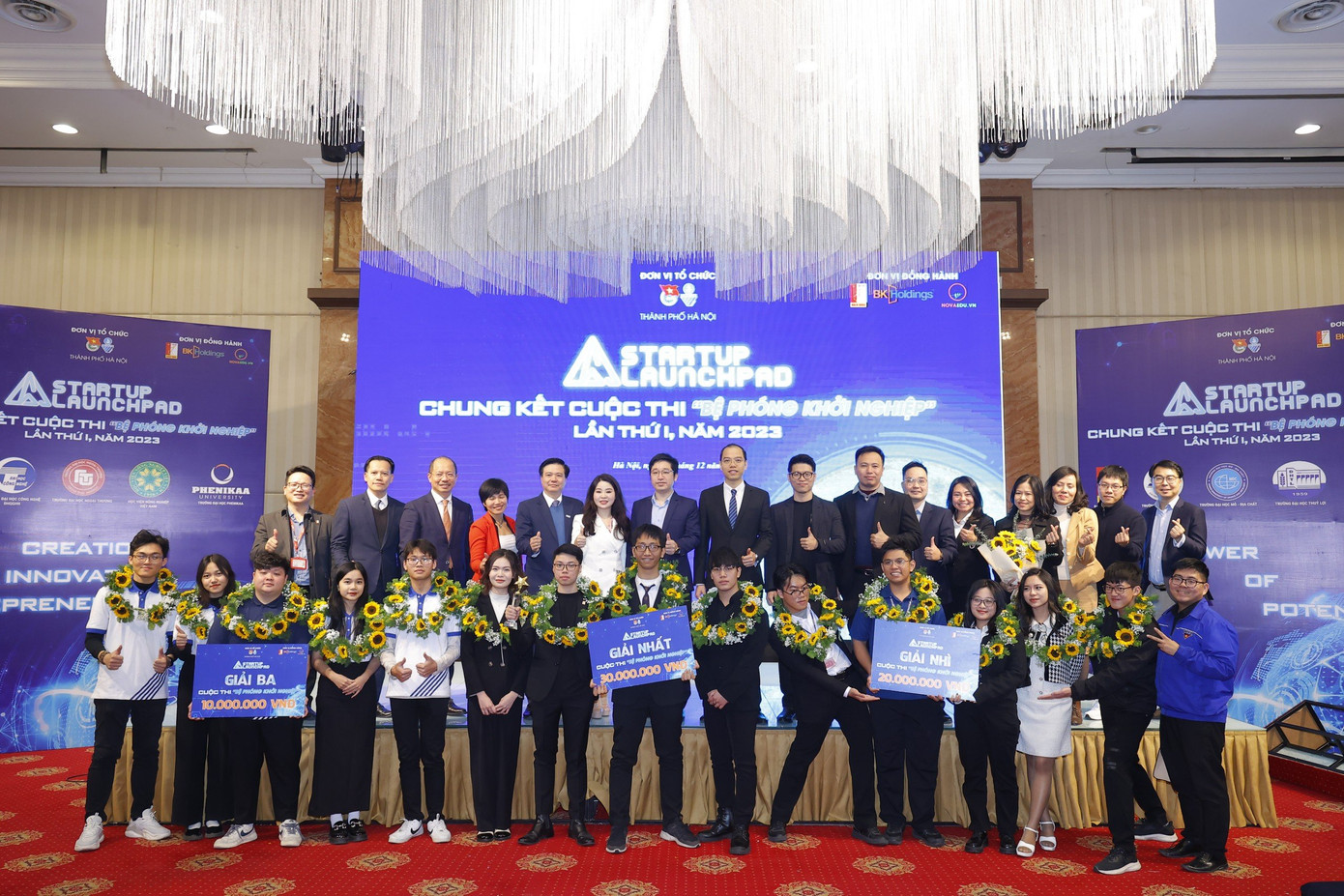 Các đội đoạt giải Nhất, Nhì, Ba của cuộc thi Các đội đoạt giải Nhất, Nhì, Ba của cuộc thi