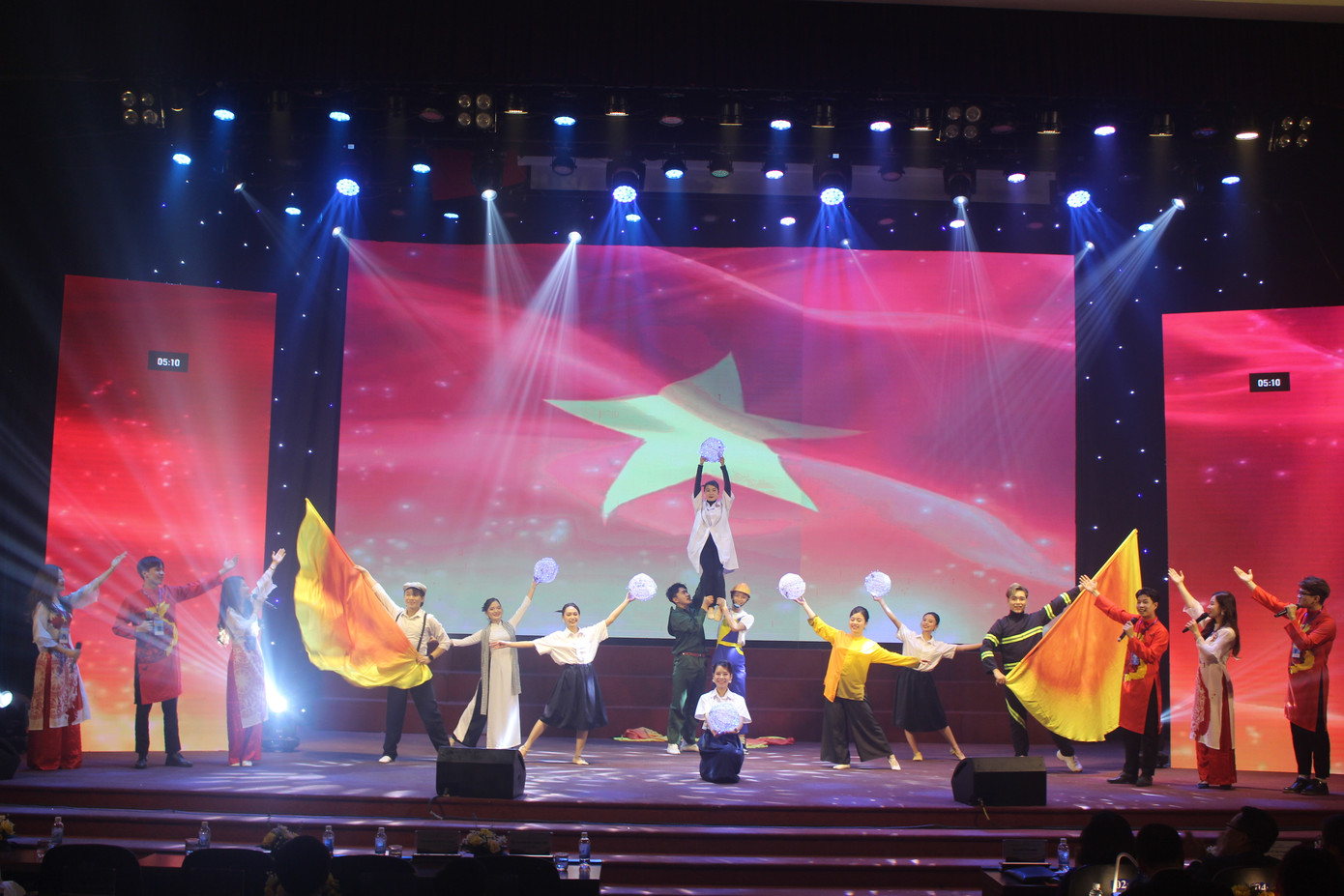 Các tiết mục đặc sắc tại chương trình. Ảnh: Vũ Minh Các tiết mục đặc sắc tại chương trình. Ảnh: Vũ Minh
