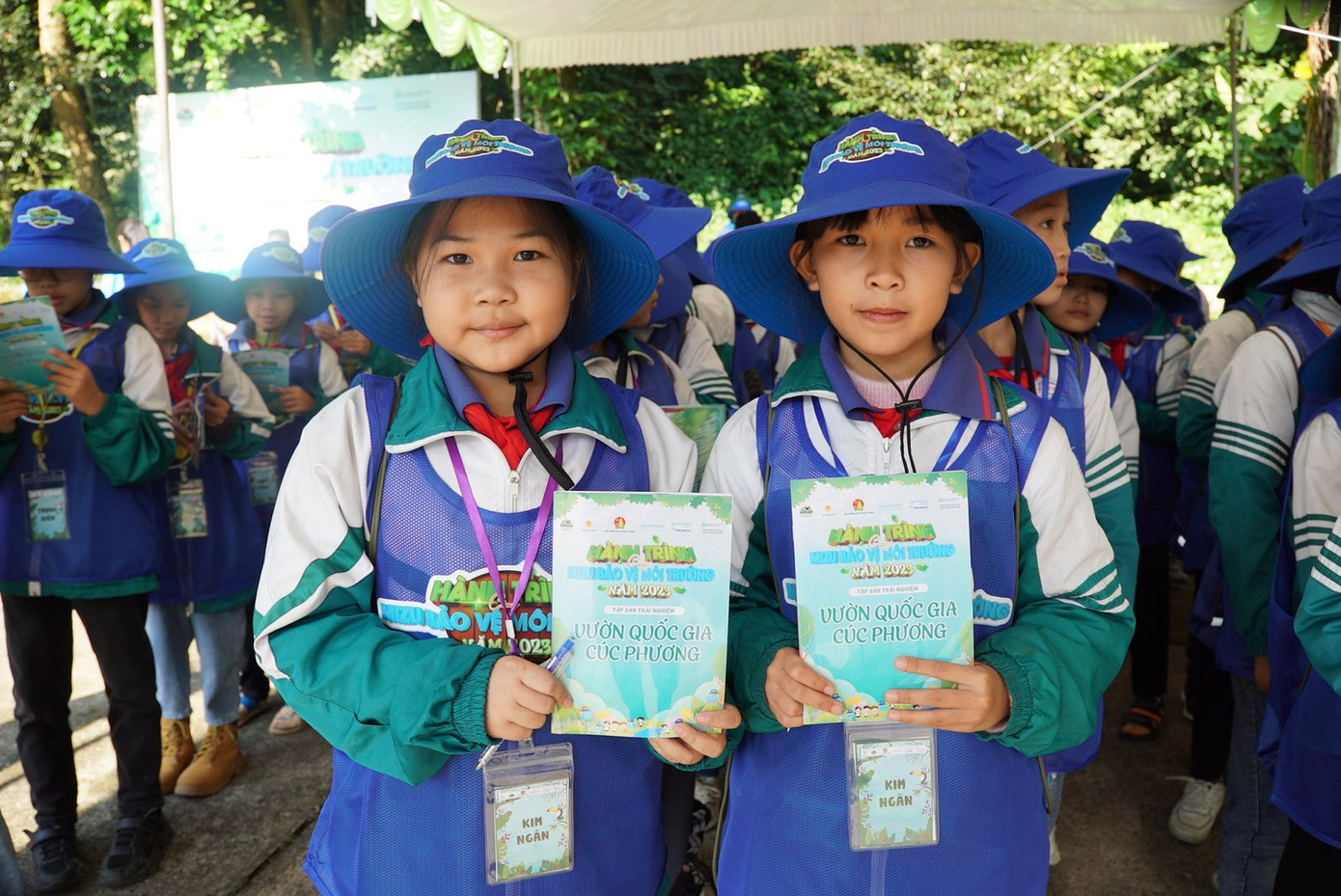 Các em học sinh hào hứng tham gia “Hành trình cùng Mizu bảo vệ môi trường” tại Vườn Quốc gia Cúc Phương Các em học sinh hào hứng tham gia “Hành trình cùng Mizu bảo vệ môi trường” tại Vườn Quốc gia Cúc Phương