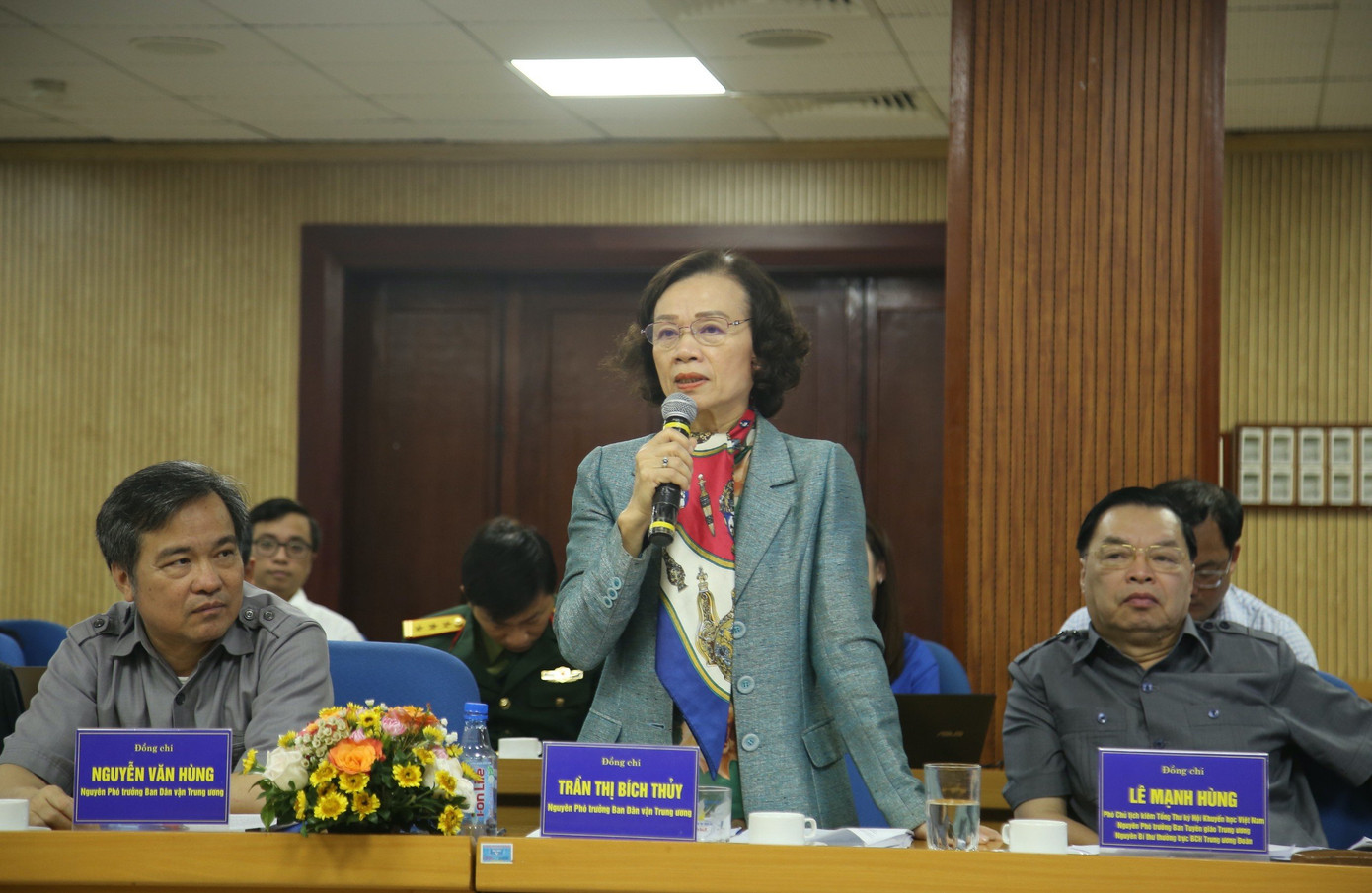 Bà Trần Thị Bích Thủy - nguyên Phó Trưởng ban Dân vận T.Ư phát biểu tại Hội nghị Bà Trần Thị Bích Thủy - nguyên Phó Trưởng ban Dân vận T.Ư phát biểu tại Hội nghị