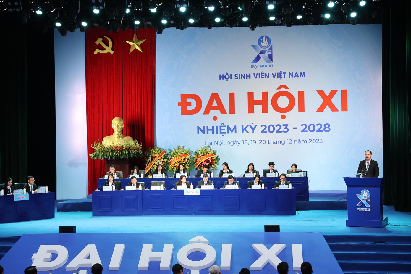 Đại hội đại biểu toàn quốc Hội SVVN lần thứ XI làm việc phiên thứ 4. Đại hội đại biểu toàn quốc Hội SVVN lần thứ XI làm việc phiên thứ 4.