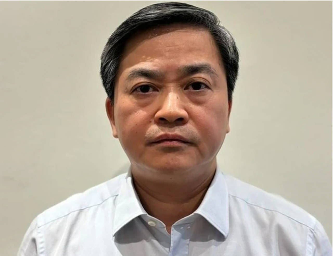 Cựu Bí thư Tỉnh ủy Bến Tre Lê Đức Thọ bị cáo buộc nhận hối lộ hàng chục tỉ đồng. Trước đó, Ủy ban Kiểm tra Trung ương kết luận ông Thọ vi phạm nghiêm trọng quy định của Đảng, pháp luật của Nhà nước; giải trình nguồn gốc và biến động tài sản không trung thực. Ảnh: Bộ Công an Cựu Bí thư Tỉnh ủy Bến Tre Lê Đức Thọ bị cáo buộc nhận hối lộ hàng chục tỉ đồng. Trước đó, Ủy ban Kiểm tra Trung ương kết luận ông Thọ vi phạm nghiêm trọng quy định của Đảng, pháp luật của Nhà nước; giải trình nguồn gốc và biến động tài sản không trung thực. Ảnh: Bộ Công an