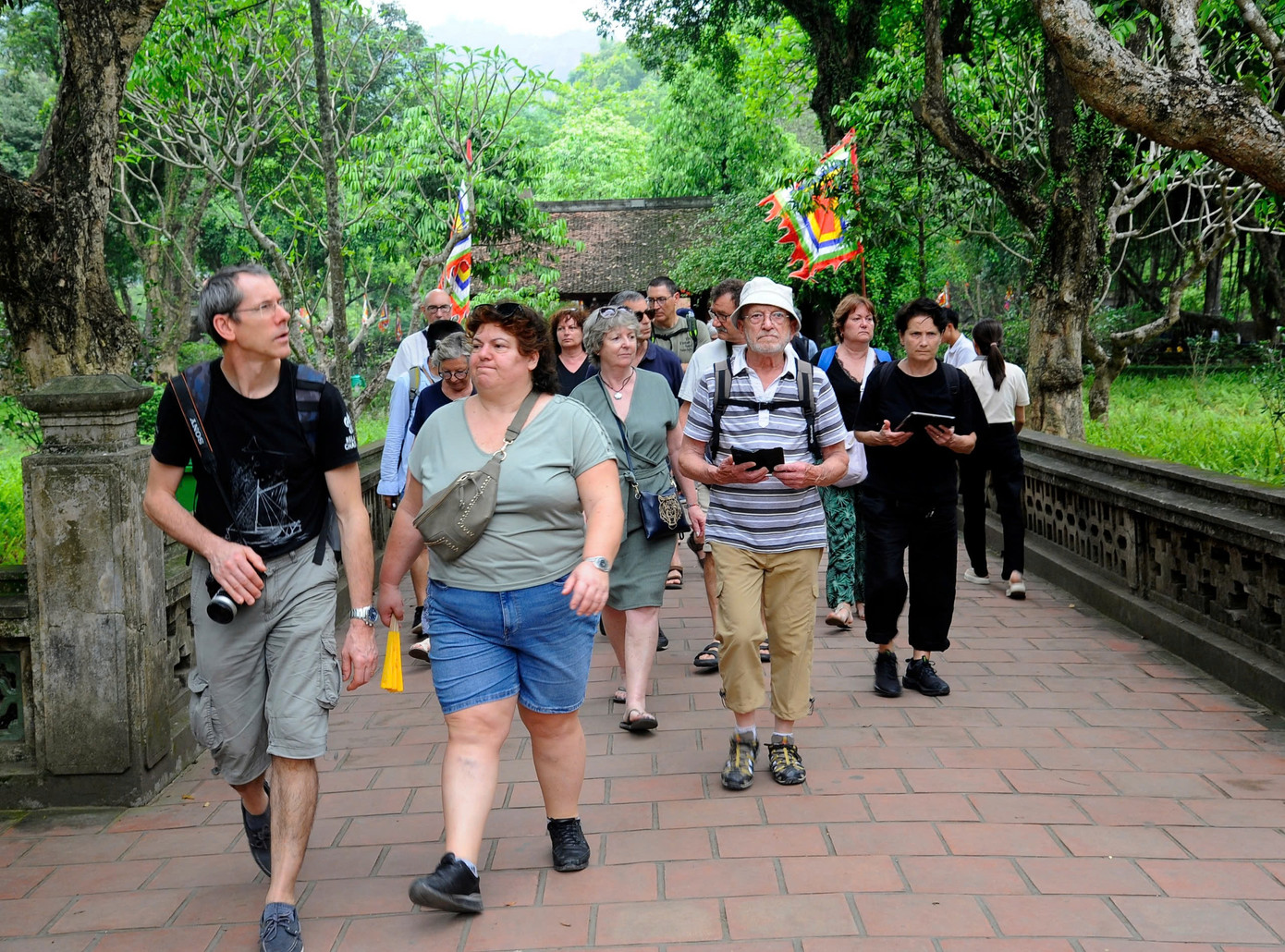 Du khách nườm nượp đổ về Ninh Bình dịp Quốc khánh. Ảnh: A.K. Du khách nườm nượp đổ về Ninh Bình dịp Quốc khánh. Ảnh: A.K.