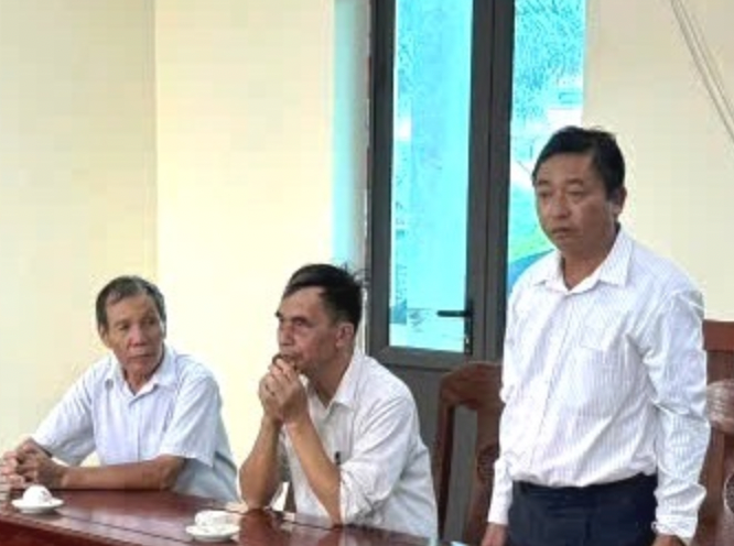 Bị can Phạm Khắc Thắng (đứng).