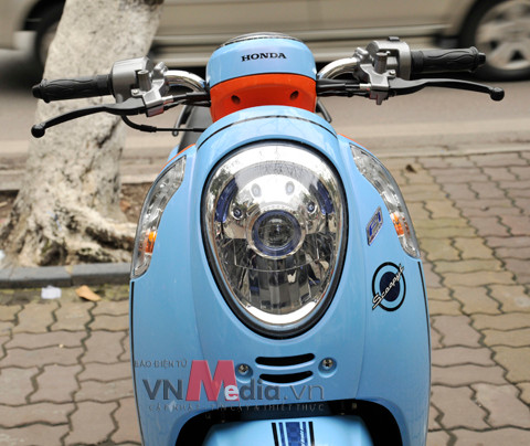 Cụm đèn pha lớn hình bầu dục