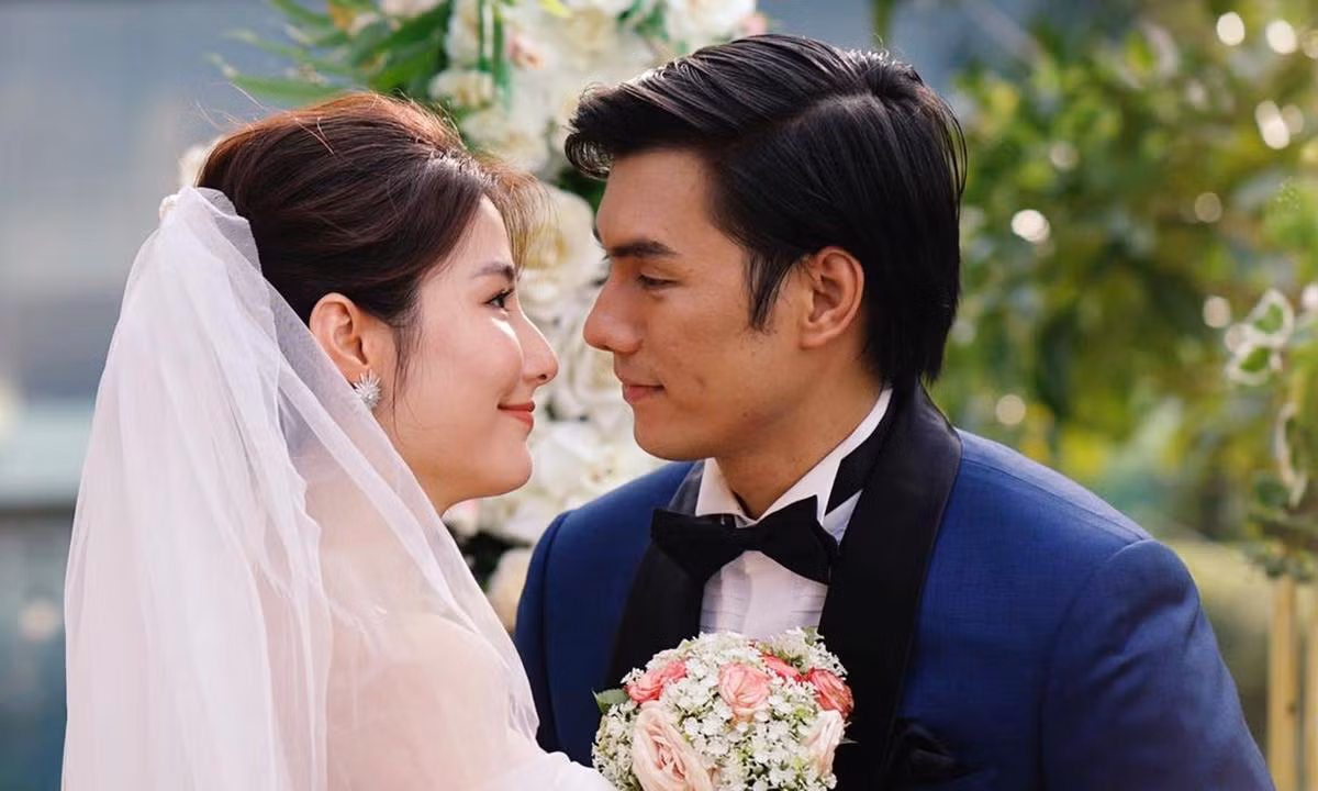 Nhan Phúc Vinh trong "Tình yêu và tham vọng". Nhan Phúc Vinh trong "Tình yêu và tham vọng".