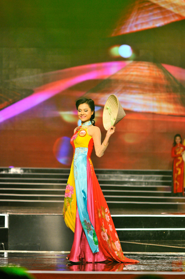 Thí sinh Nguyễn Ngọc Vân Anh. . Ảnh: Công Khanh