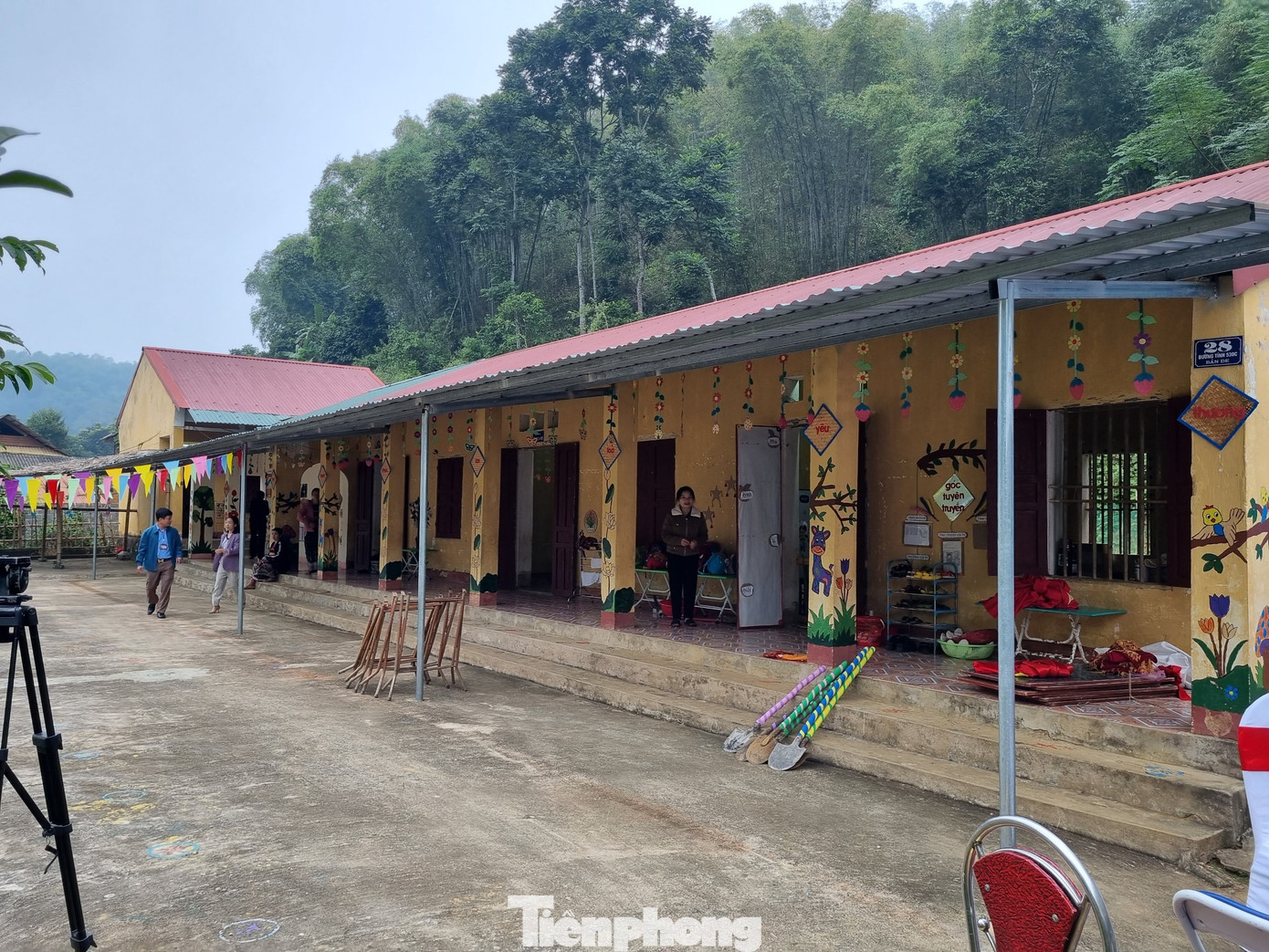 Toàn cảnh điểm trường mầm non khu De Pọng.