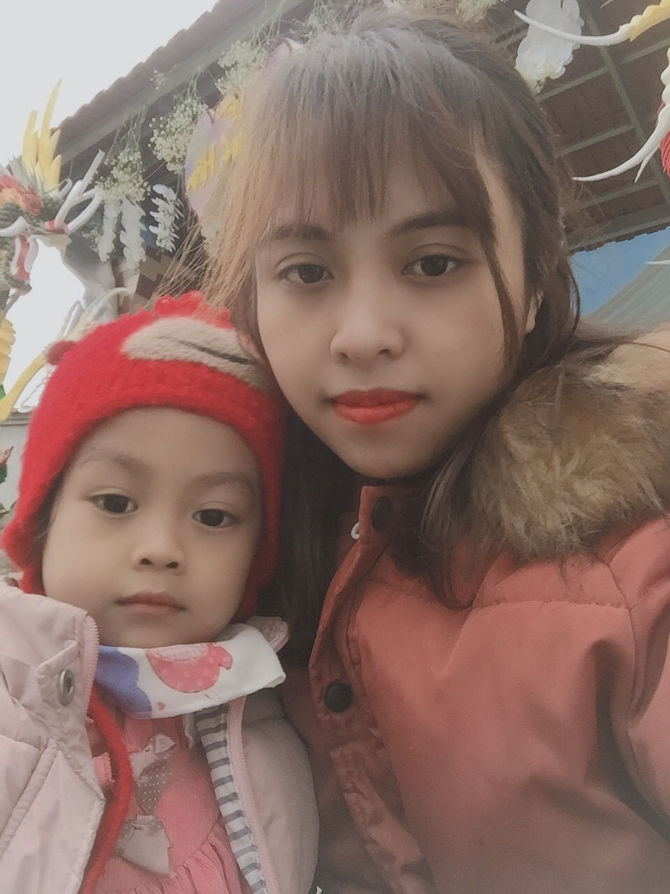 Dung và con gái khi chưa phát hiện bệnh Dung và con gái khi chưa phát hiện bệnh