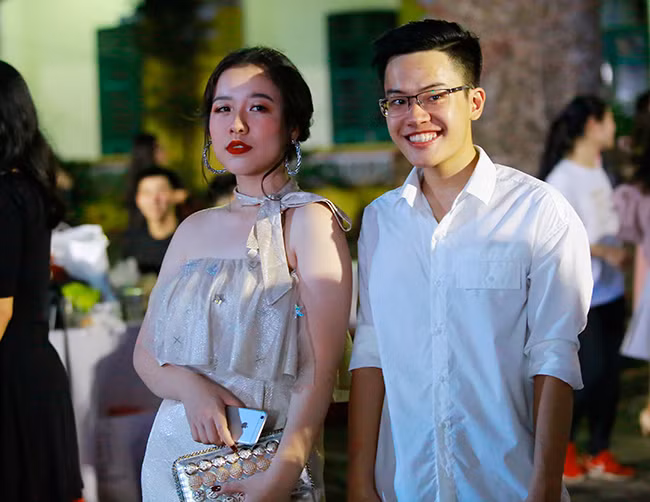 Lễ tri ân xúc động của thầy trò trường Chu Văn An ảnh 6