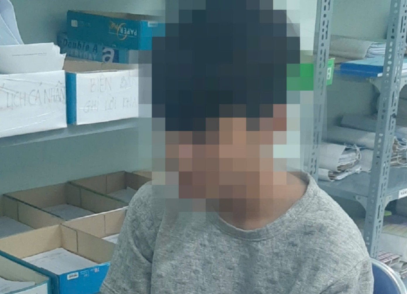 Nghi phạm tại cơ quan công an