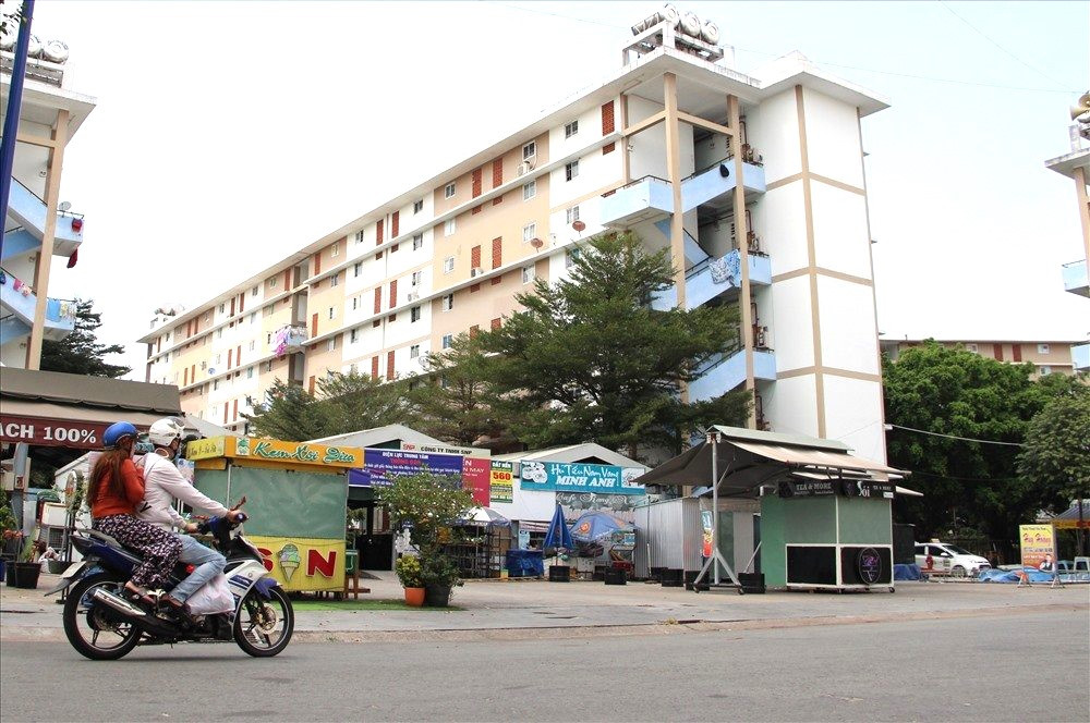 Khu nhà ở xã hội Định Hòa - Bình Dương do Tổng công ty Becamex IDC đầu tư với giá bán chỉ vài trăm triệu đồng/căn thu hút người lao động