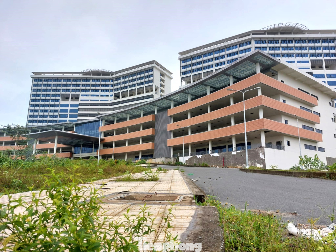 Công trình cơ bản hoàn thiện phần thô Công trình cơ bản hoàn thiện phần thô