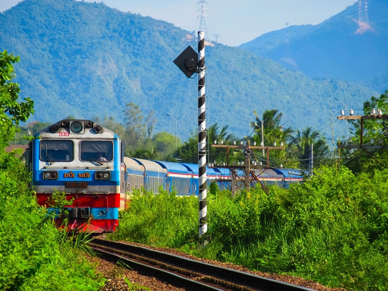 Gia đình liệt sĩ sẽ được miễn cước vận chuyển hài cốt liệt sĩ và miễn vé thân nhân đi cùng