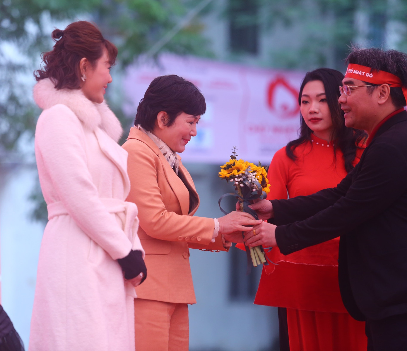 Chủ Nhật Đỏ lần thứ XVI năm 2024: Những giọt máu hồng ấm nồng Giáng sinh ảnh 78