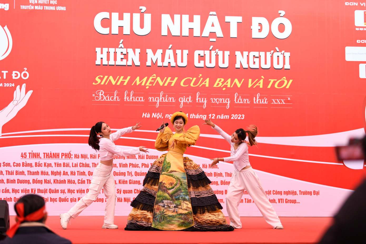 Chủ Nhật Đỏ lần thứ XVI năm 2024: Những giọt máu hồng ấm nồng Giáng sinh ảnh 37