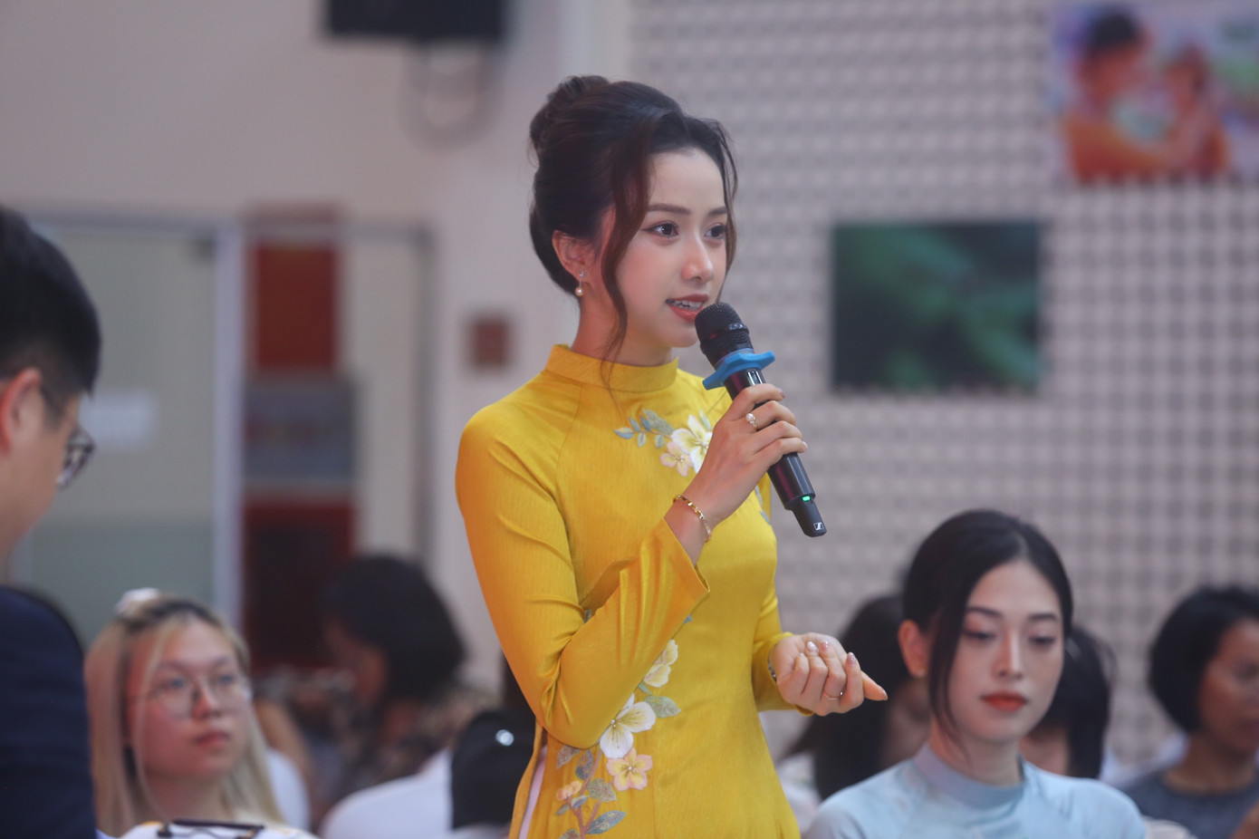 Người đẹp Nhân ái Ngọc Mai chia sẻ tại chương trình.