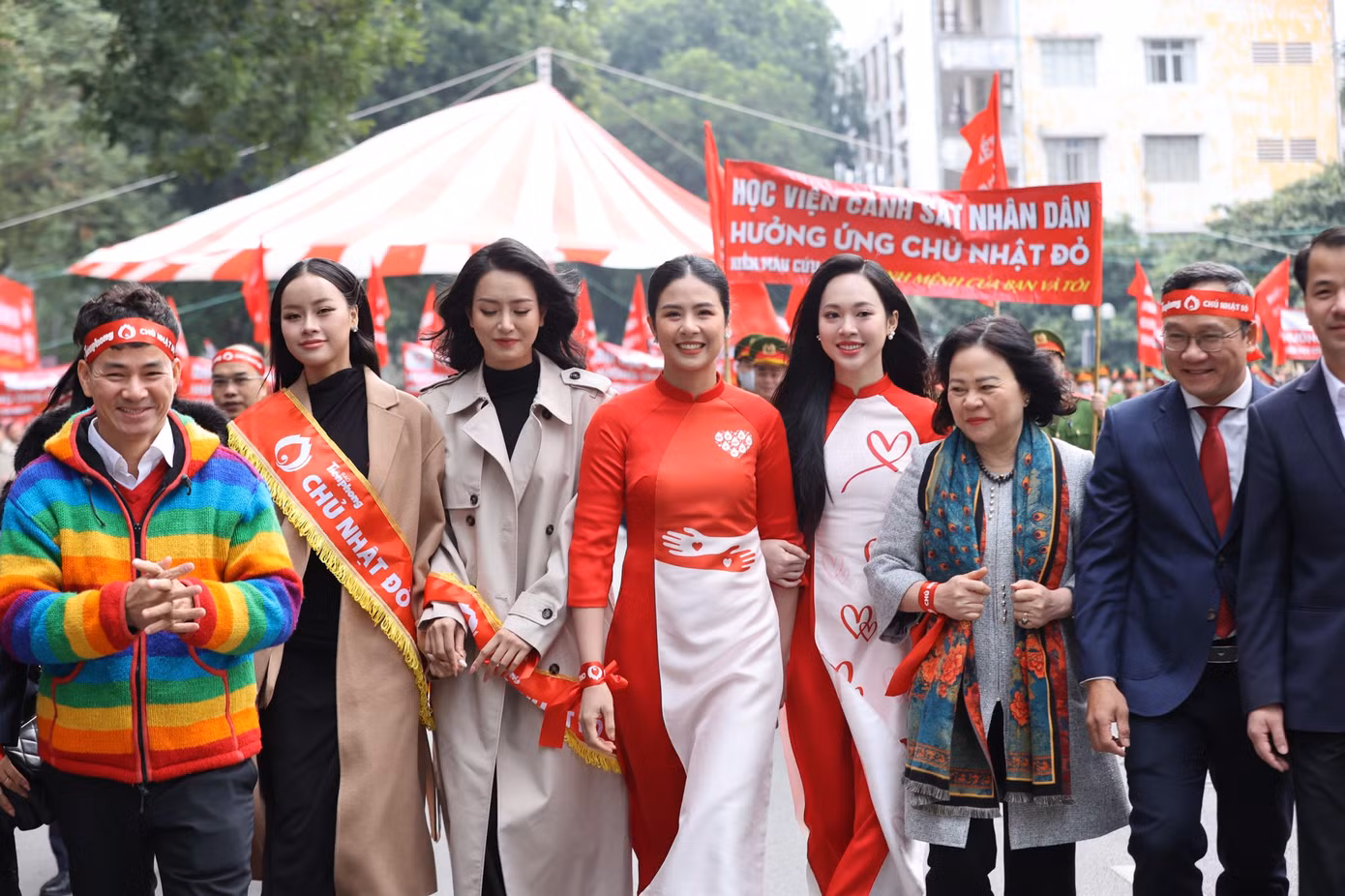 Chủ Nhật Đỏ lần thứ XVI năm 2024: Những giọt máu hồng ấm nồng Giáng sinh ảnh 23