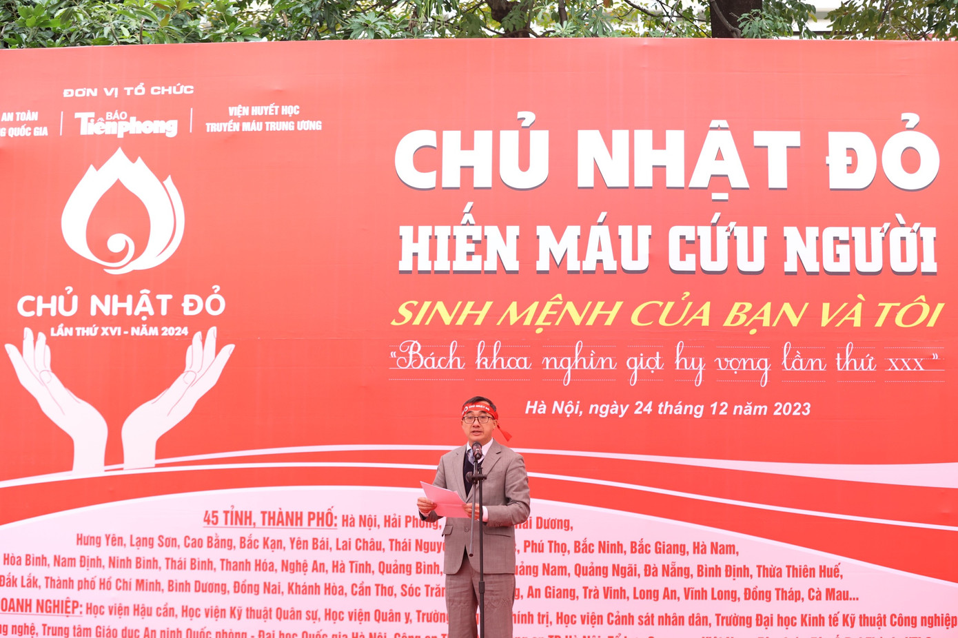 Chủ Nhật Đỏ lần thứ XVI năm 2024: Những giọt máu hồng ấm nồng Giáng sinh ảnh 73