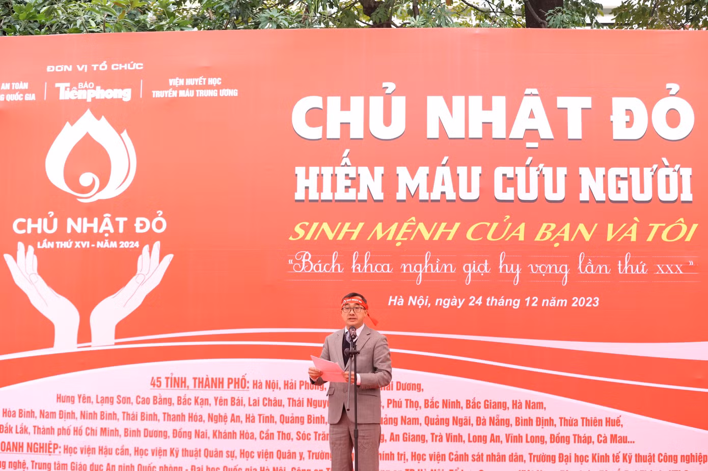 Chủ Nhật Đỏ lần thứ XVI năm 2024: Những giọt máu hồng ấm nồng Giáng sinh ảnh 73