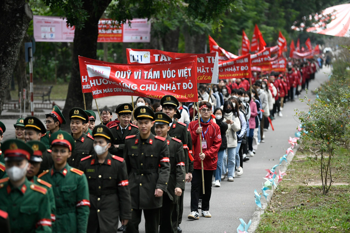 Chủ Nhật Đỏ lần thứ XVI năm 2024: Những giọt máu hồng ấm nồng Giáng sinh ảnh 18