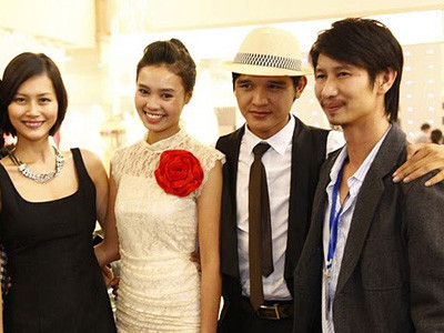 Đoàn làm phim Cánh đồng bất tận ngày ra mắt