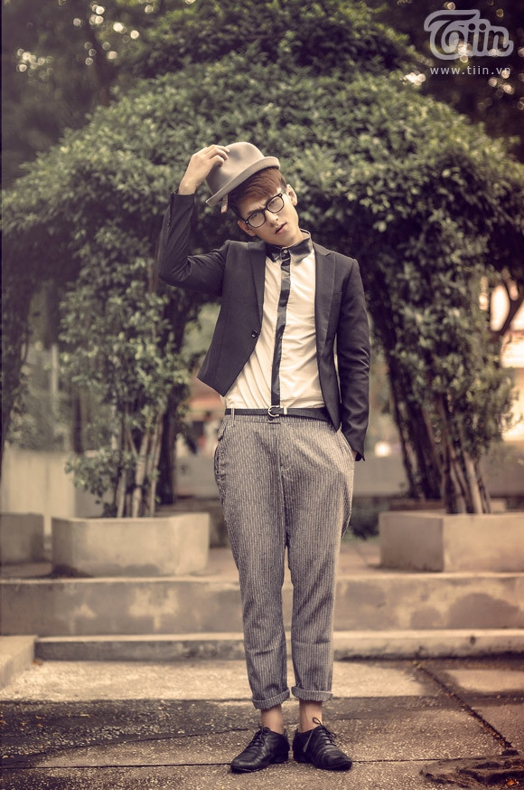 Chọn tone trầm cổ điển cho chàng ảnh 1