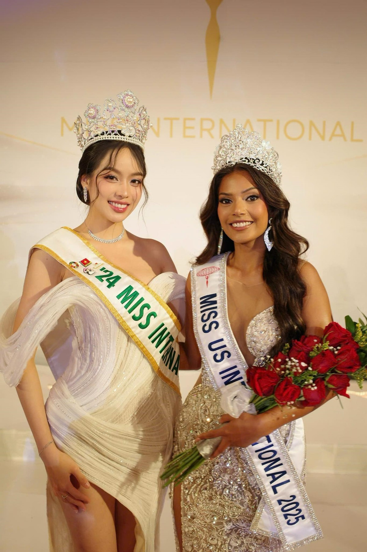 Hoa hậu Thanh Thủy và tân Hoa hậu Quốc tế Mỹ (Miss US International) 2025.