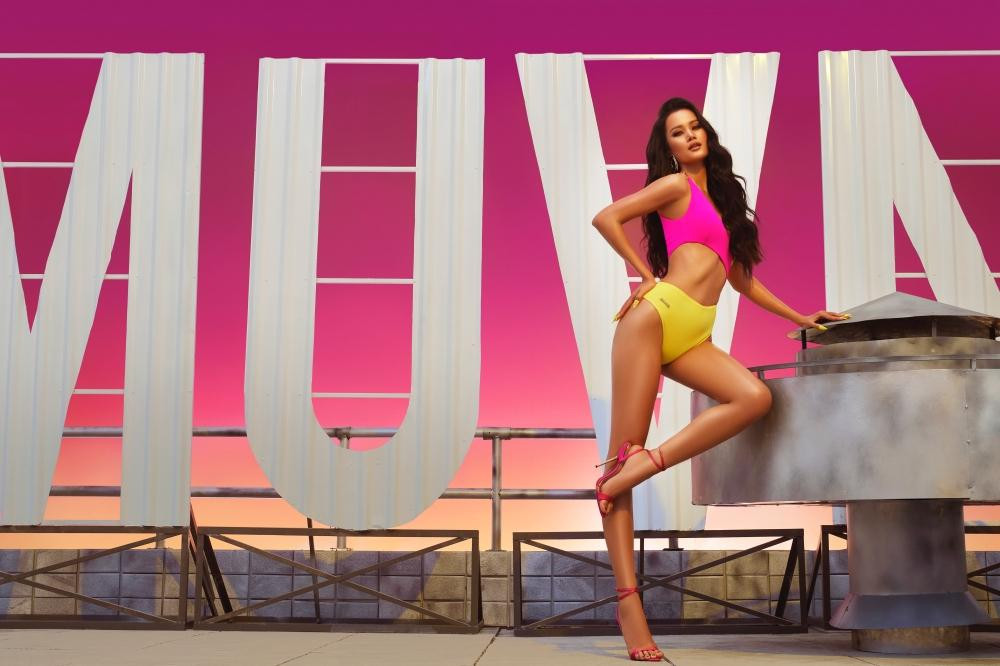 Quán quân Vietnam’s Next Top Model 2015 Nguyễn Thị Hương Ly