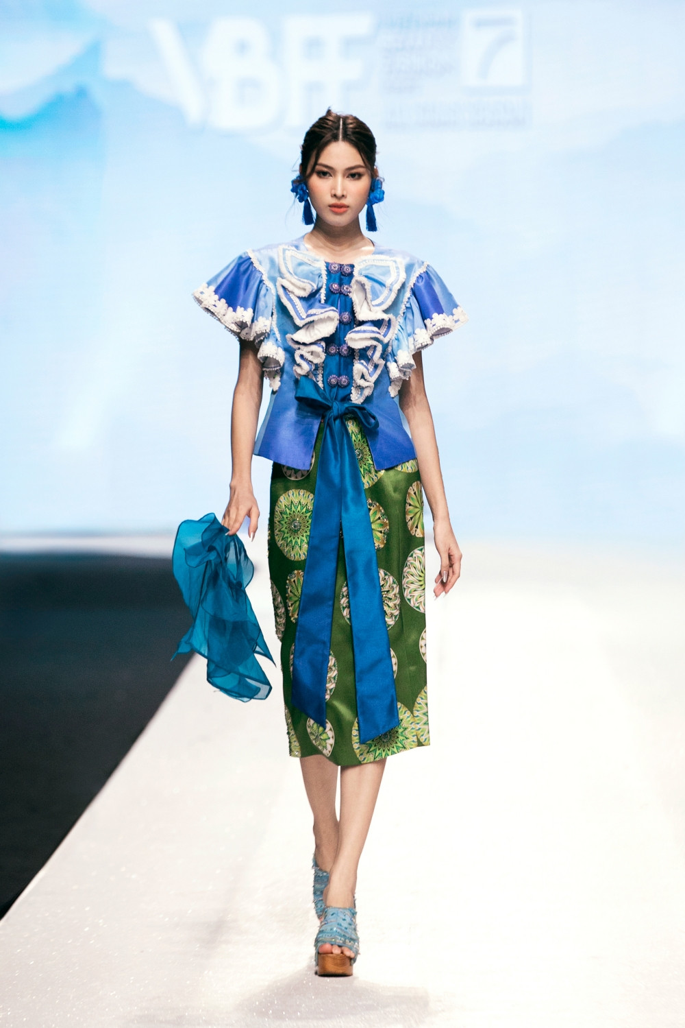 Á hậu 2 Hoa hậu Việt Nam 2020 Nguyễn Lê Ngọc Thảo. Á hậu 2 Hoa hậu Việt Nam 2020 Nguyễn Lê Ngọc Thảo.