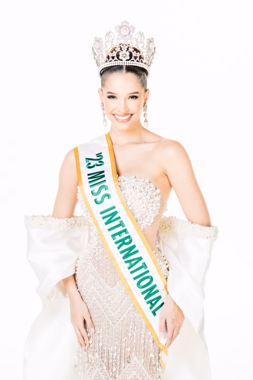 Đương kim Miss International 2023 Andrea Rubio đến từ Venezuela.