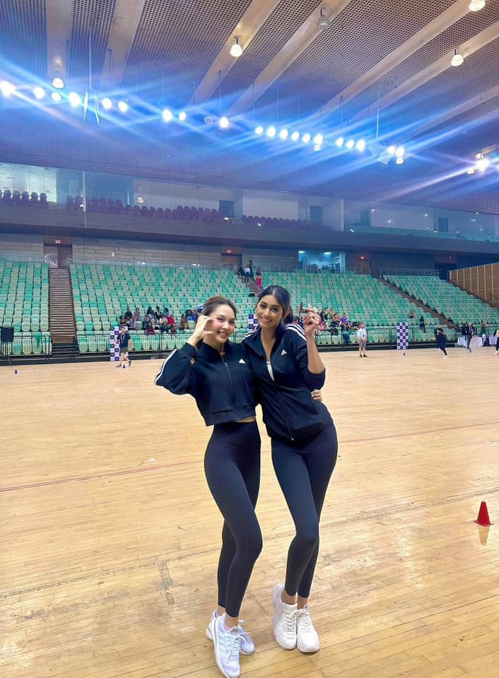 Hoa hậu Mai Phương và Hoa hậu Ấn Độ. Hoa hậu Mai Phương và Hoa hậu Ấn Độ.