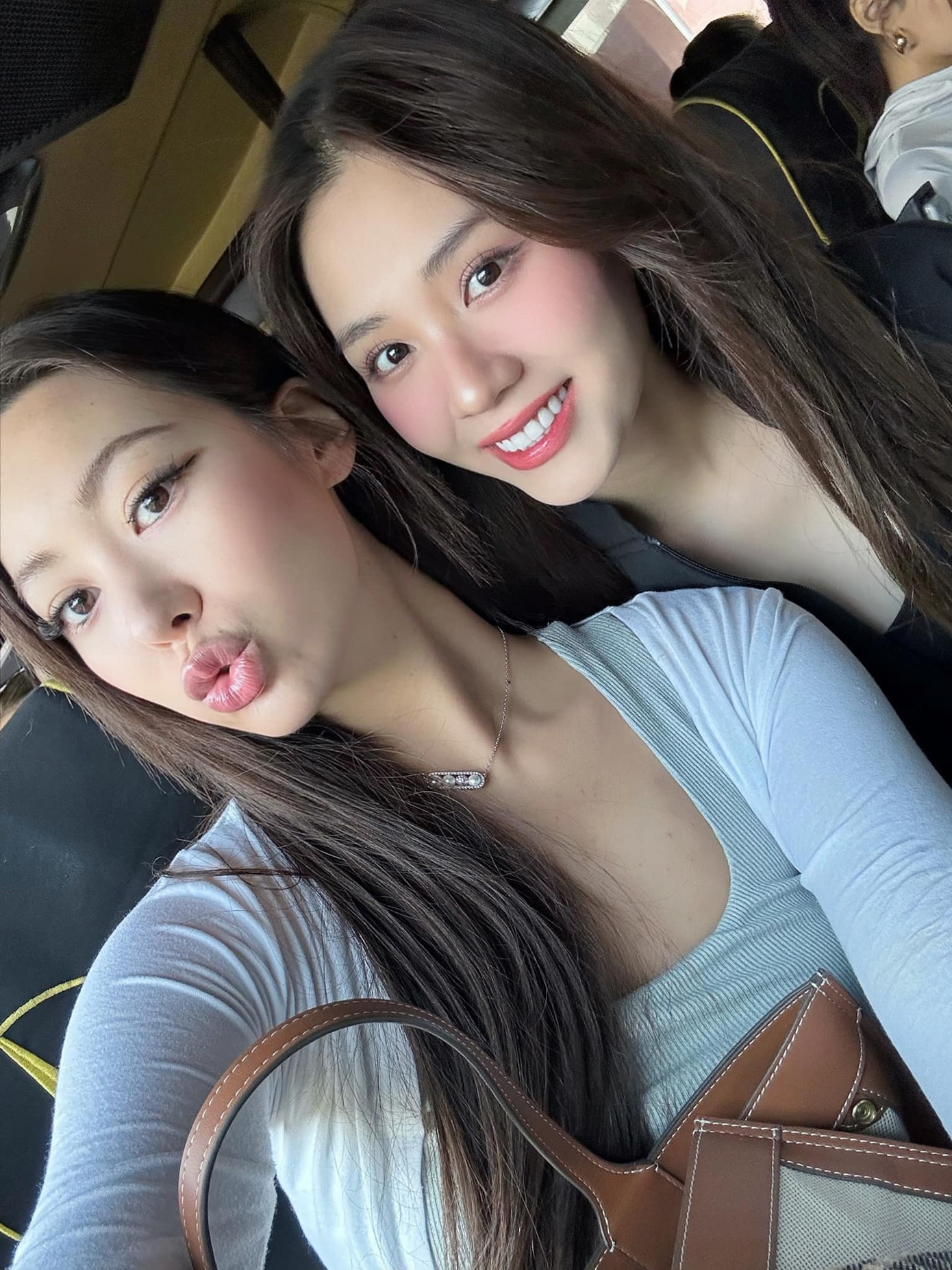 Hoa hậu Mai Phương và Hoa hậu Hàn Quốc. Hoa hậu Mai Phương và Hoa hậu Hàn Quốc.