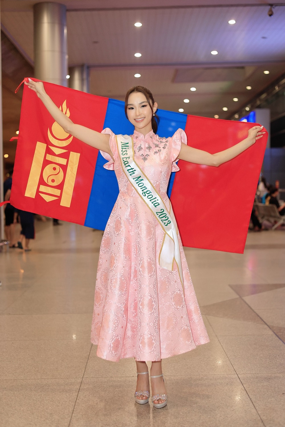 Miss Earth Mongolia - Hoa hậu Trái Đất Mông Cổ 2023 Munkhchimeg Batjargal. Miss Earth Mongolia - Hoa hậu Trái Đất Mông Cổ 2023 Munkhchimeg Batjargal.