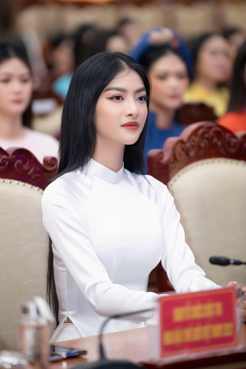 Á hậu Kiều Loan Á hậu Kiều Loan