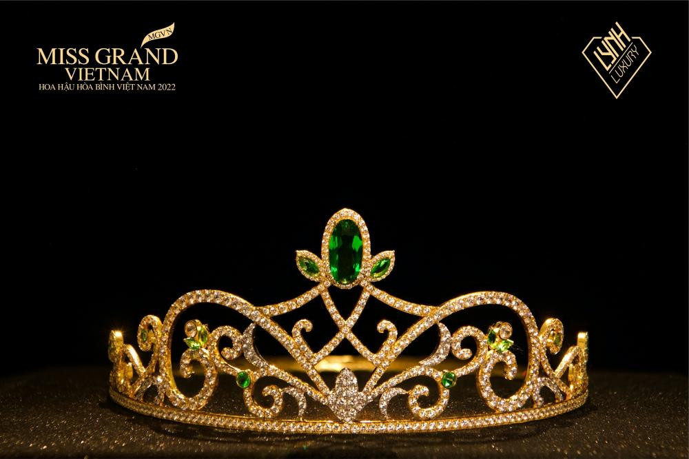 Vương miện của Á hậu 3 và 4.