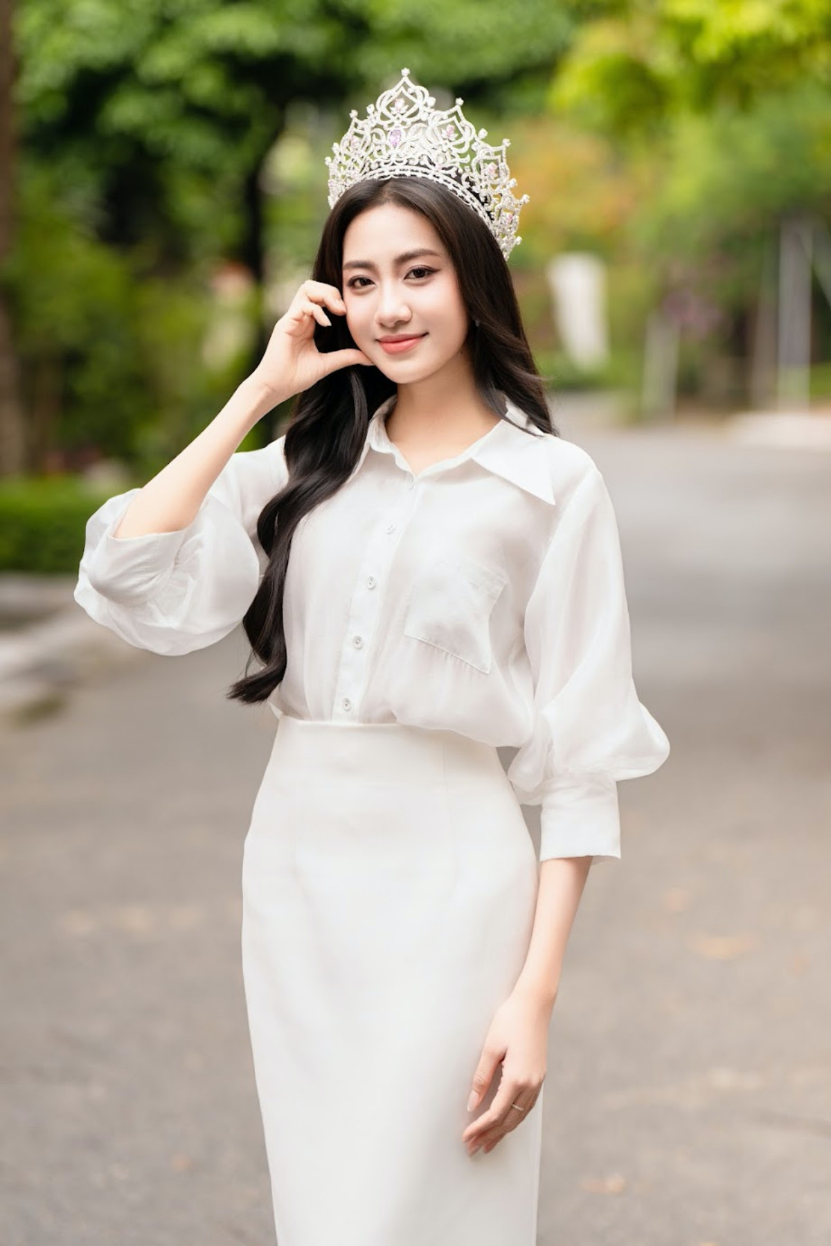 Hoa hậu Hà Trúc Linh mong muốn đóng góp nhiều giá trị tích cực cho cộng đồng. Hoa hậu Hà Trúc Linh mong muốn đóng góp nhiều giá trị tích cực cho cộng đồng.