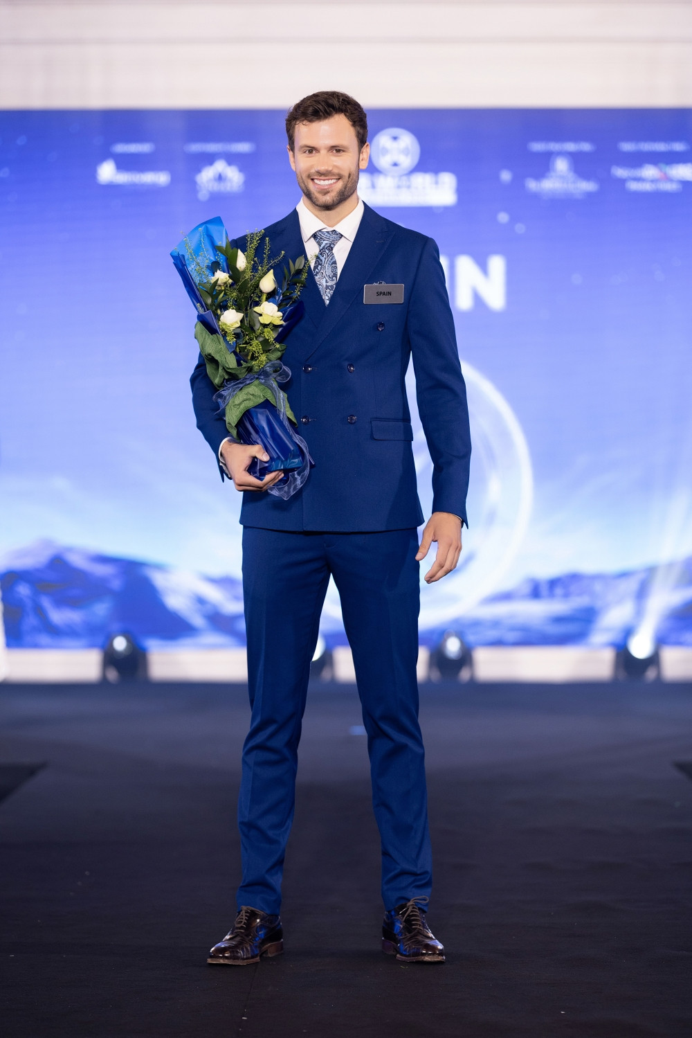 Nam vương Ba Lan và Nam vương Tây Ban Nha. Nam vương Ba Lan và Nam vương Tây Ban Nha.