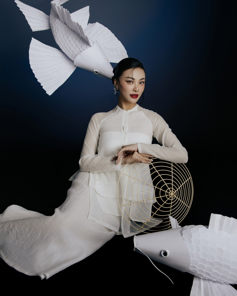 Á hậu 1 Hoa hậu Hoàn vũ Việt Nam 2019 Nguyễn Huỳnh Kim Duyên. Á hậu 1 Hoa hậu Hoàn vũ Việt Nam 2019 Nguyễn Huỳnh Kim Duyên.