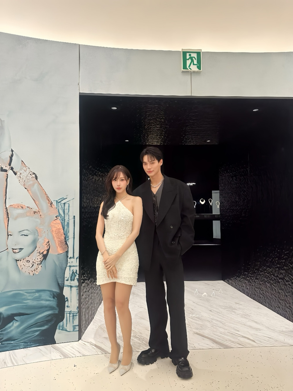 Min cùng một mảnh của "F4 Thái Lan" Win Metawin.