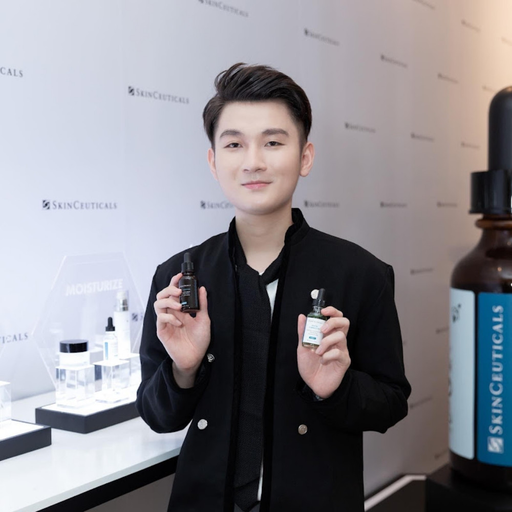 Trần Lâm tại sự kiện do SkinCeuticals tổ chức.