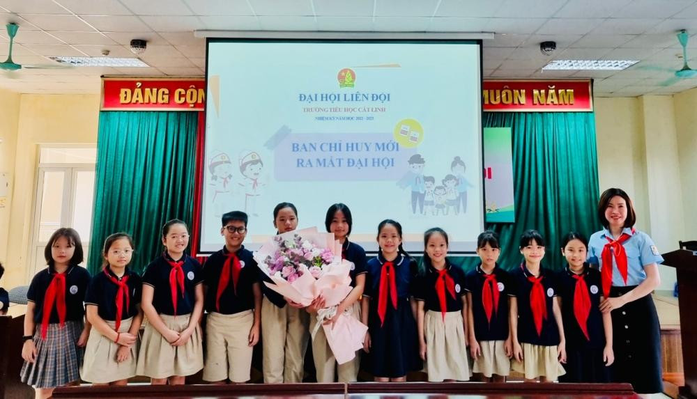 Ban Chỉ huy Liên đội mới ra mắt Đại hội