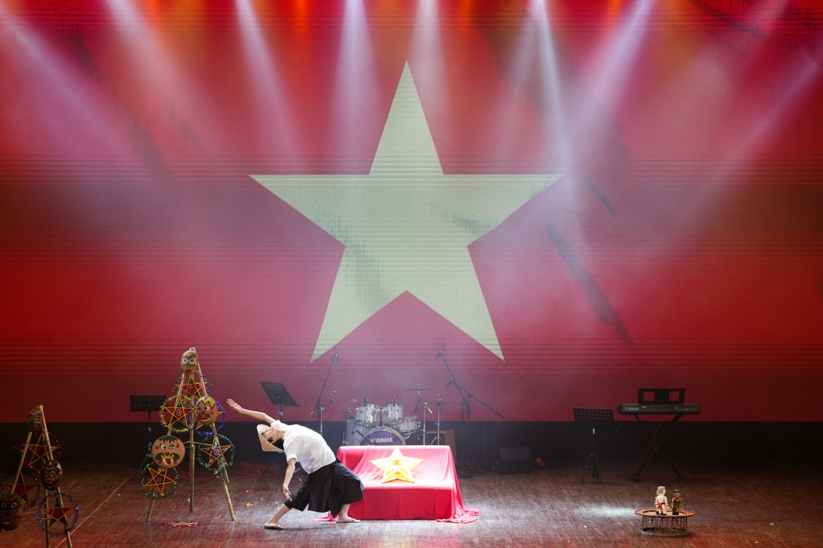 Sự sáng tạo đầy chất nghệ thuật của các thí sinh thông qua chủ đề “Bản Sắc Việt”.