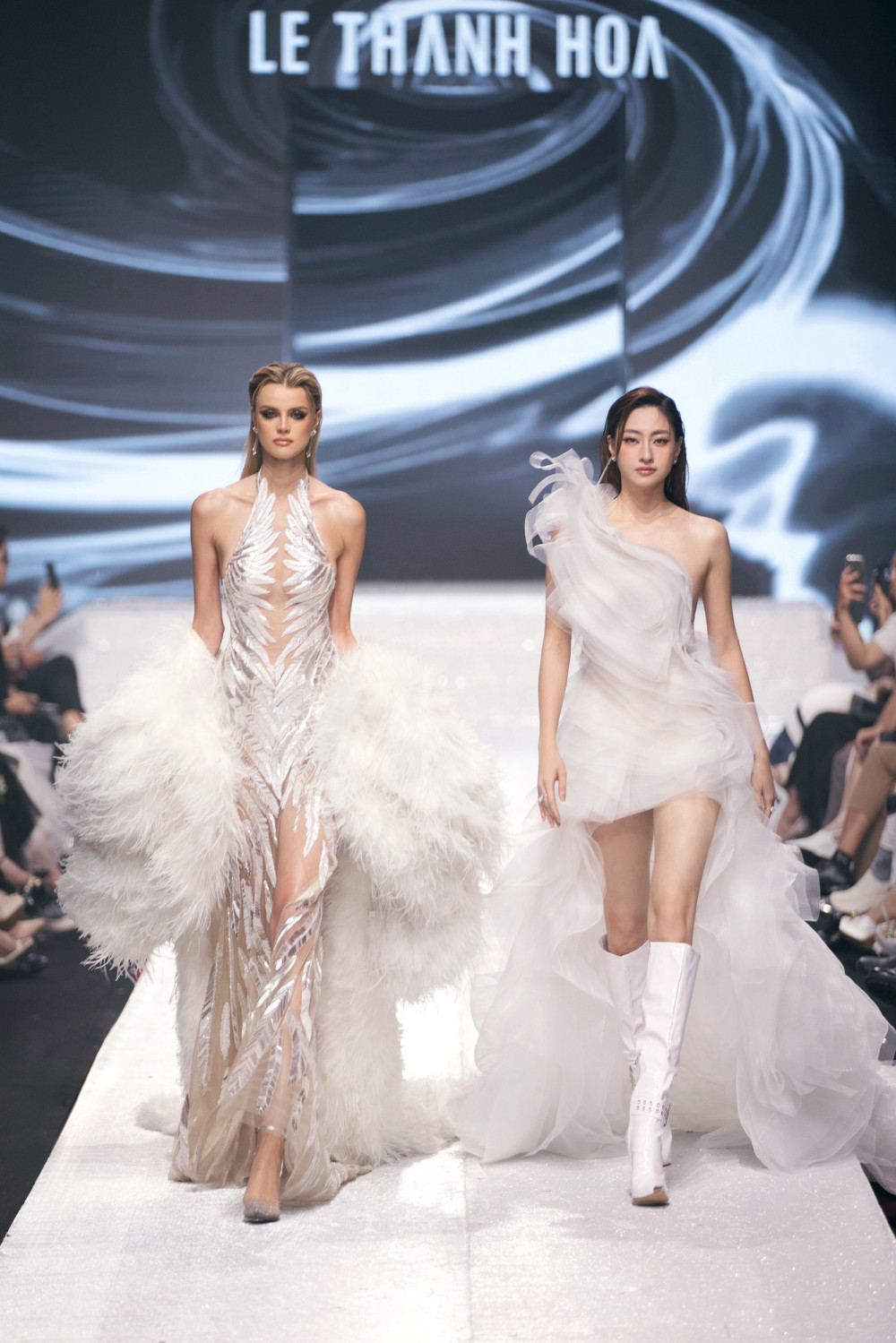 Cặp đôi first face và vedette của BST.