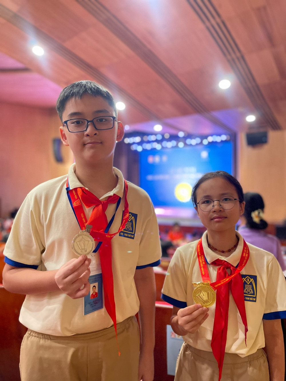 Học sinh Đào Thế Phong và Nguyễn Lê Như Ý của trường Tiểu học CLC Tràng An. Học sinh Đào Thế Phong và Nguyễn Lê Như Ý của trường Tiểu học CLC Tràng An.