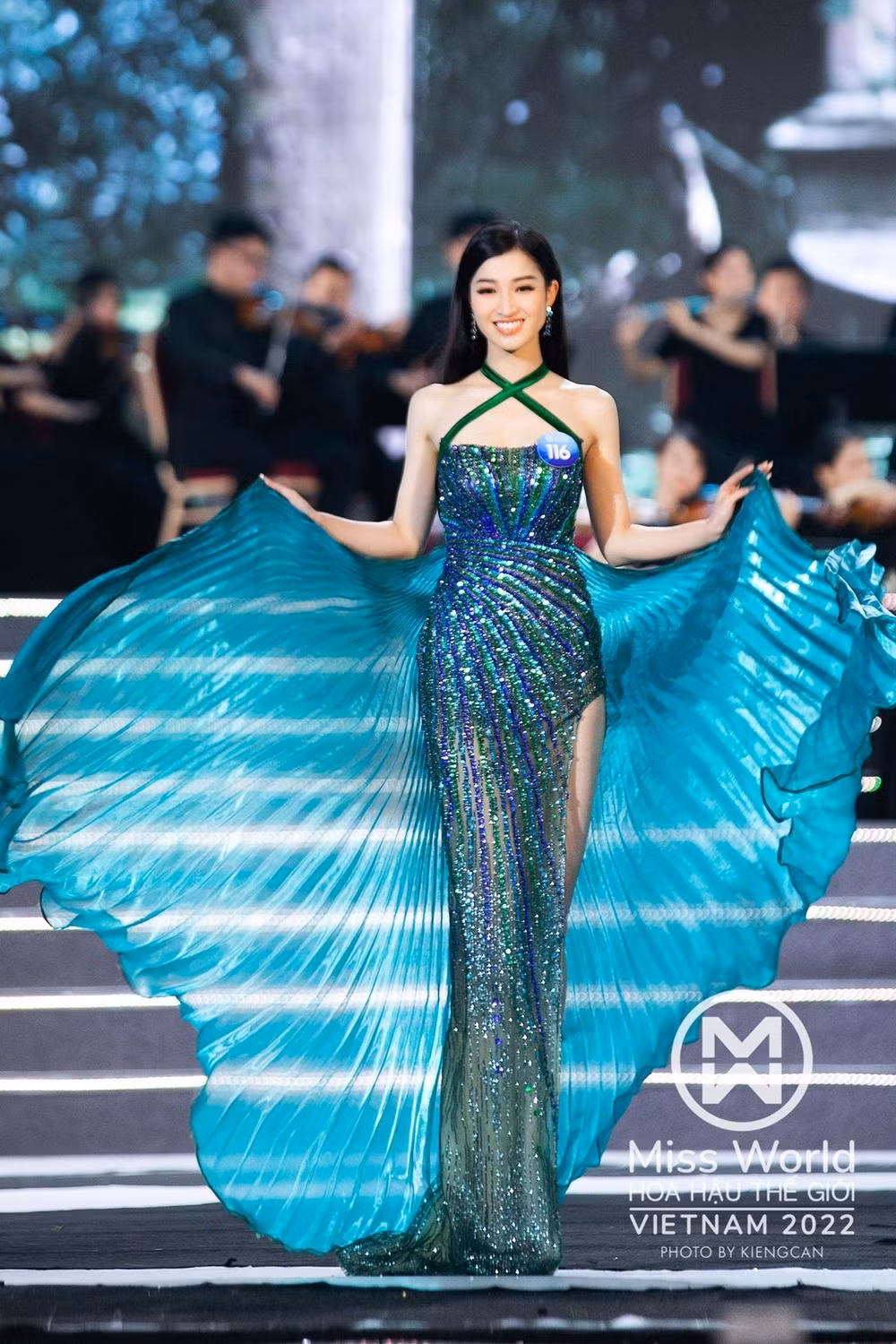 Người đẹp Nguyễn Phương Nhi trong đêm Chung khảo Miss World Vietnam 2022.