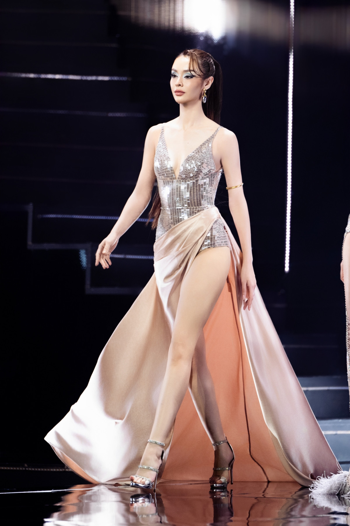 Người đẹp MLee.