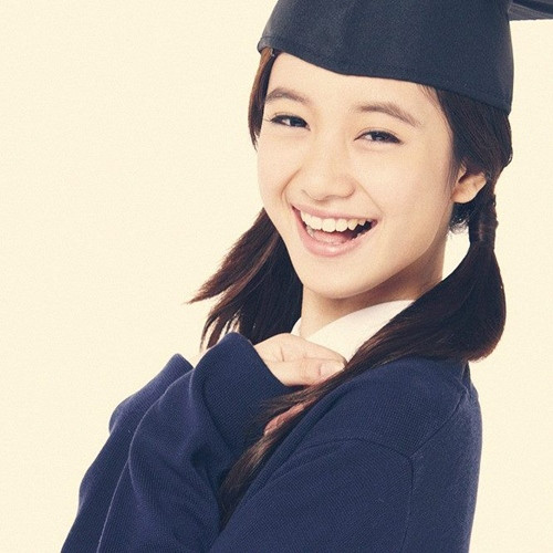 Gia đình không theo con đường nghệ thuật, nên bản thân Phương Anh vừa phải theo đuổi đam mê làm mẫu ảnh, vừa nỗ lực học tập để gia đình an tâm chấp nhận mình thực hiện ước mơ