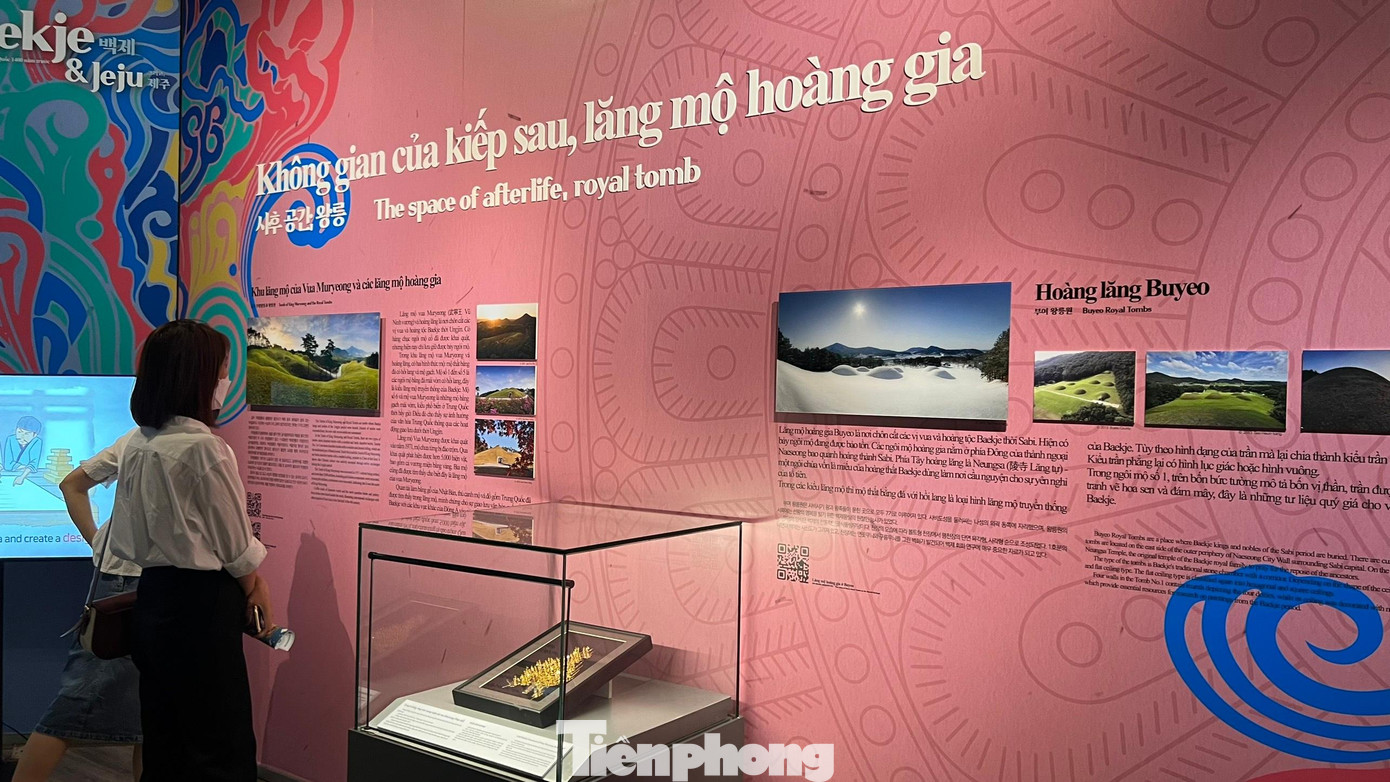 Không gian của kiếp sau, lăng mộ hoàng gia là một trong ba không gian trưng bày về hai di sản thế giới Hàn Quốc. Ảnh: NGUYÊN KHÁNH