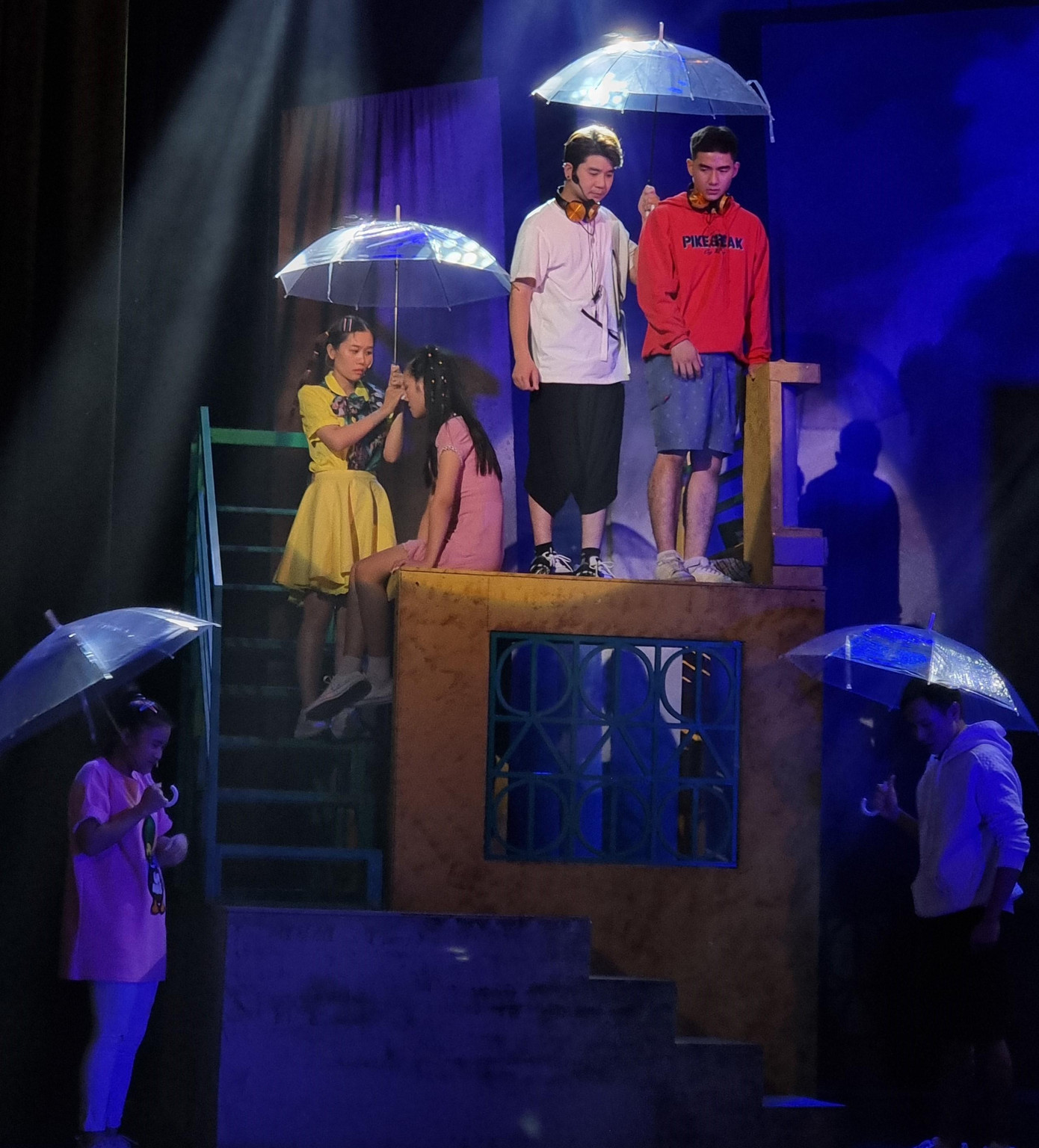 Nỗi cô đơn của những đứa trẻ không được cha mẹ thấu hiểu. Ảnh: NHTT Nỗi cô đơn của những đứa trẻ không được cha mẹ thấu hiểu. Ảnh: NHTT